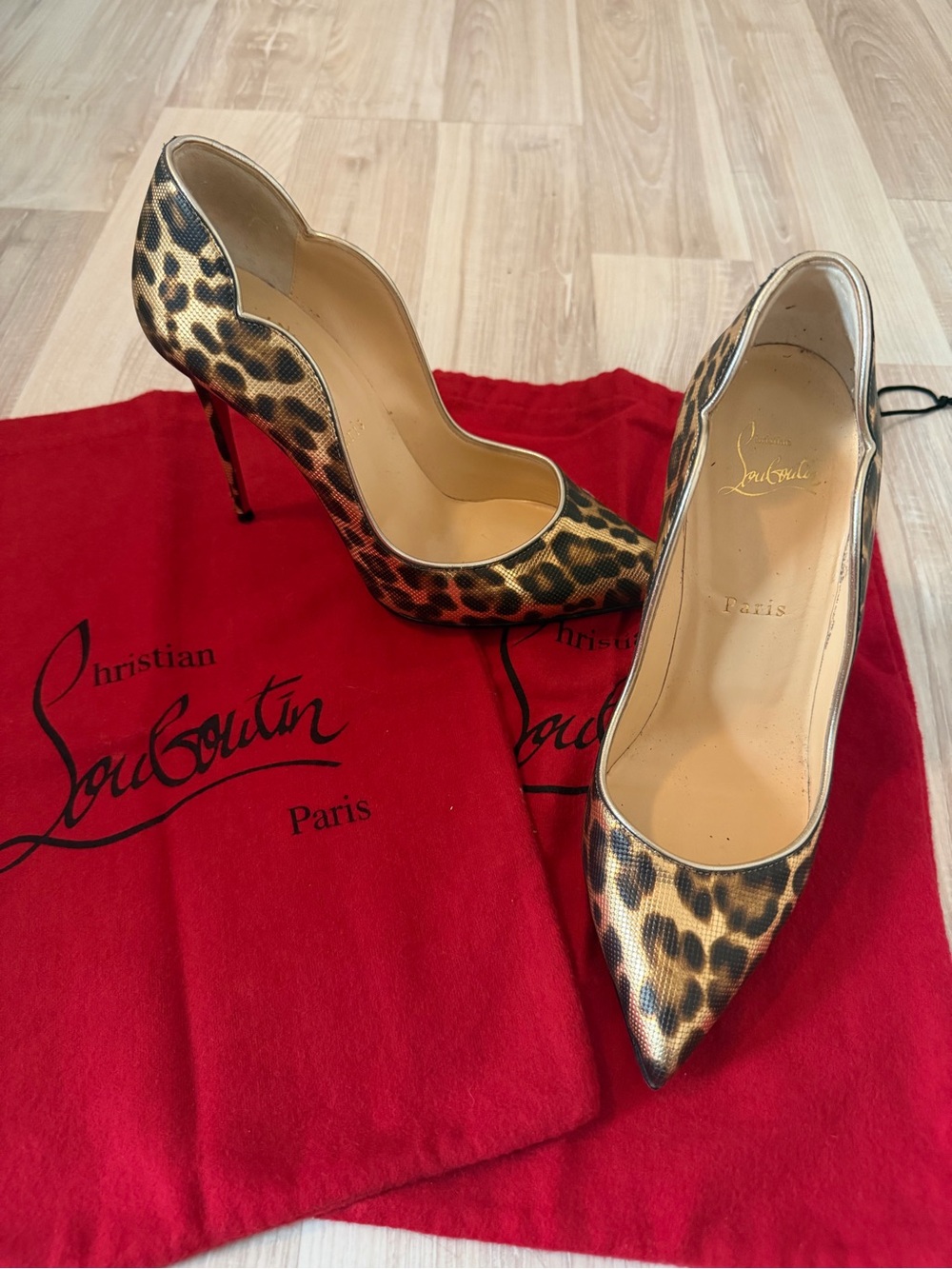 Christian Louboutin Hot Chick 100 Leopard Pumps Size 37.5